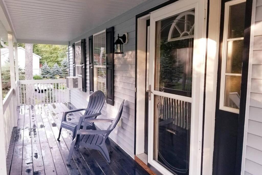*Amenity-Filled Waterfront Oasis @Saw Creek Estates Near Waterfalls And Hiking* East Stroudsburg Exterior photo